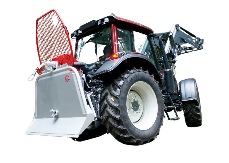 Jaký traktor pořídit do lesa, a jak ho vybrat?