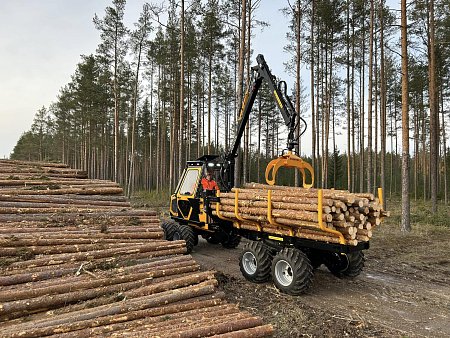 Country – estonská lesnická technika navržená pro skutečnou práci v lese