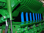 F5500-Gallery-1000x750-selectable-knifes-8.png